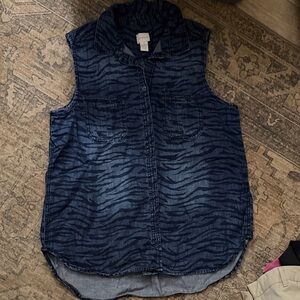 Chico's Blue Striped Sleeveless Button Front Top